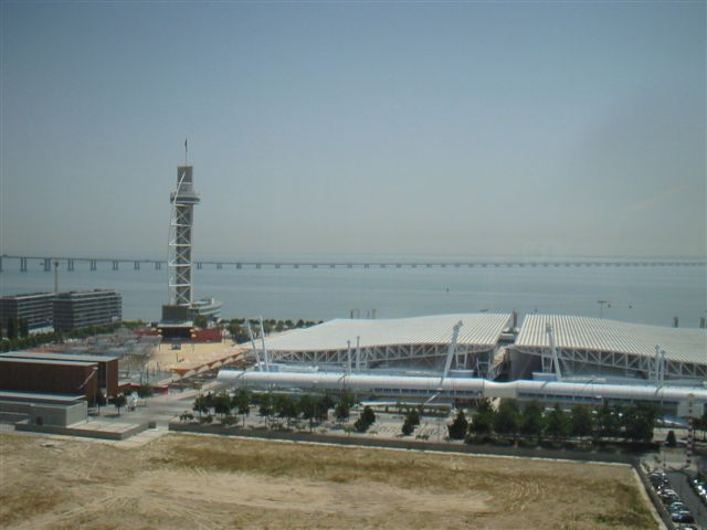 The view while waiting for the lifts. (Vasco da Gama Tower)