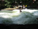 Munchen Schwabinger Bach Surfs Up 1