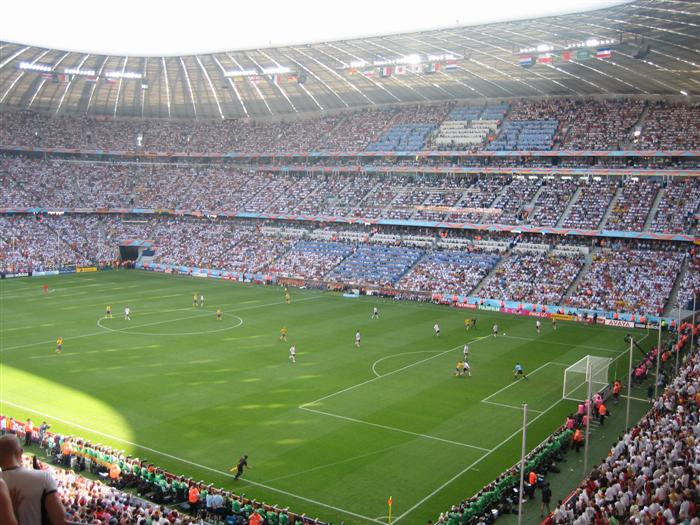 24/06/06 - Kick-off 17:00. Some of us get to see the game.