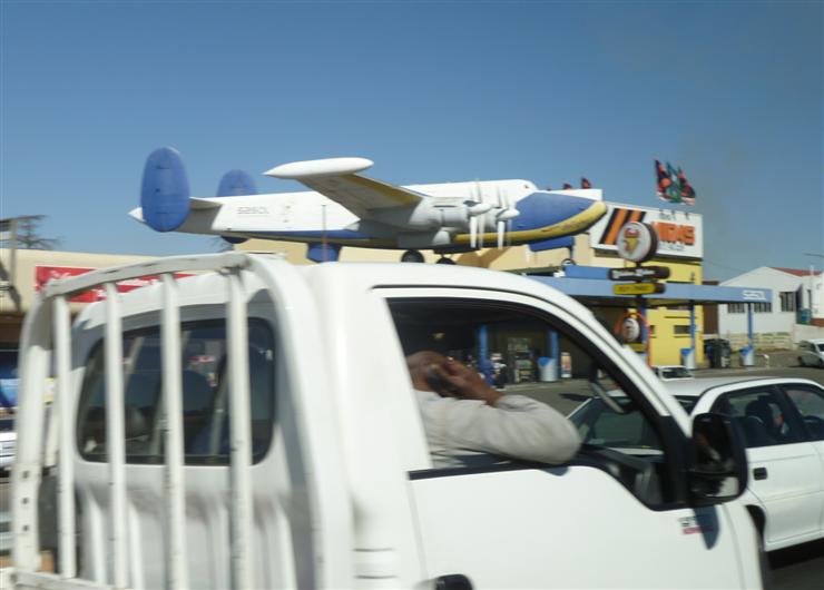 It's okay to use cellphone, when a plane is landing on your roof